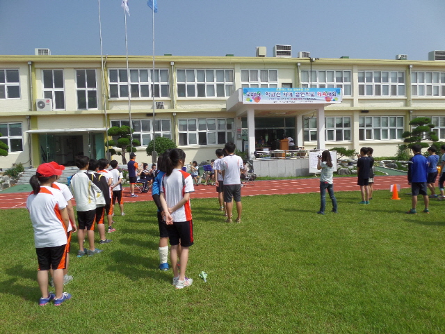 640자매결연 체육행사 모임장면