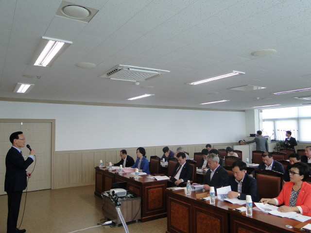 640고성군의회, 제1차 정례회 대비 의정연찬회 개최(3)