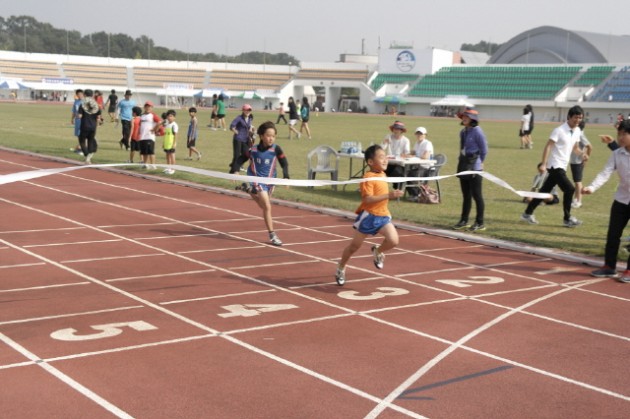 크기변환_3.고성교육지원청-교육장배_육상대회_사진2.jpg