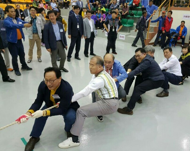 제1회 고성군민 ․출향인 민속경기 한마당 개최.jpg