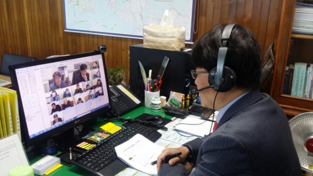 고성군, 비상시국에 따른 ‘지역안정 특별 대책’ 적극 추진(이정곤 부군수 영상회의).jpg