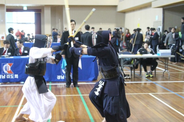 제33회 경남회장기 검도대회 및 제5회 경남고단자 검도대회 고성서 개최 (2).JPG