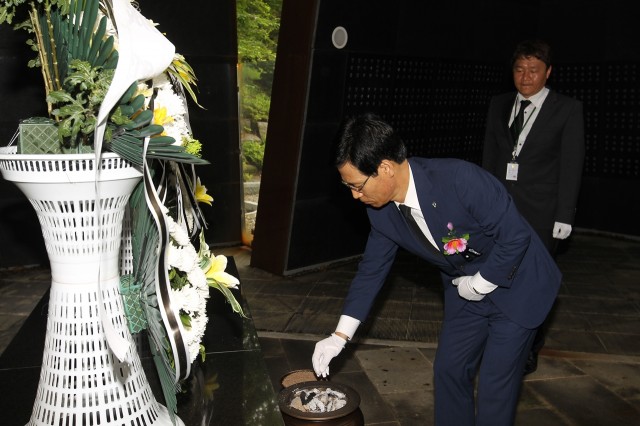 고성군, 제63회 현충일 추념식 개최 (1).JPG