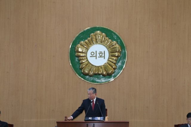 고성군의회, 2019년 새해 첫 임시회 개회 (2).JPG