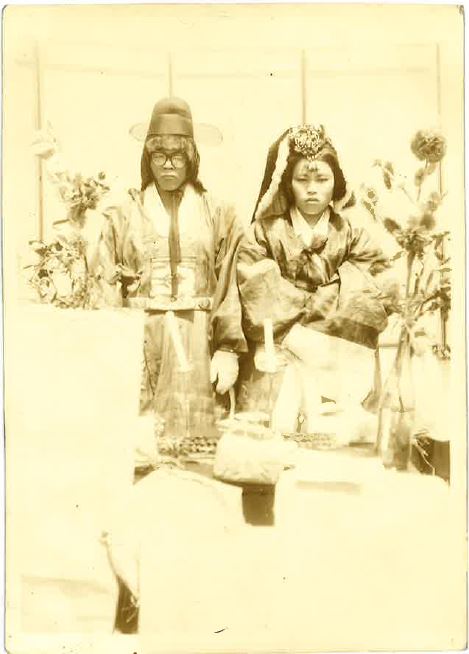 고성군, 고성지역 근현대 혼례식 자료 조사(구만면 1971년 결혼사진).jpg