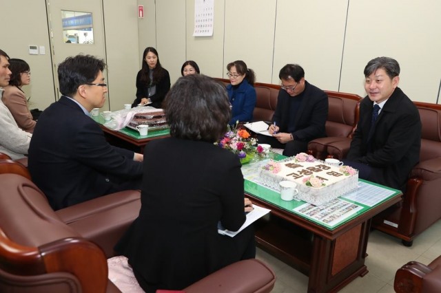 “군민과의 약속, 체계적 준비, 차질 없는 이행”_ 고성읍사무소 방문 (2).JPG