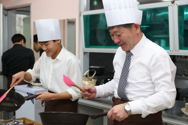 고성군, “마음 따뜻한 설 명절 보내세요”.jpg