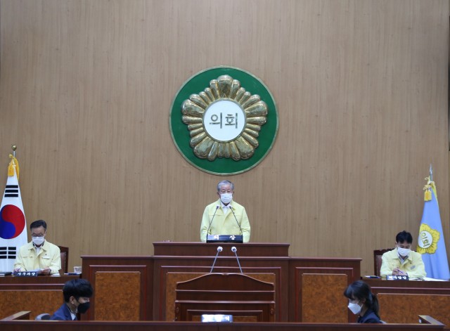 1-1 고성군의회 제258회 임시회 개최.jpg