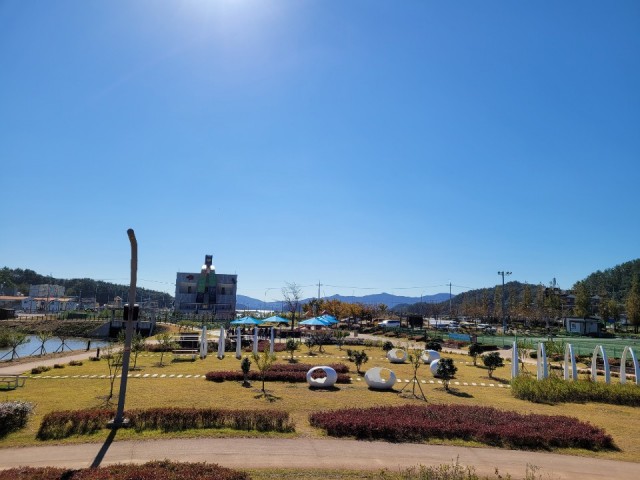 2-1 아이들을 위한 선물세트 어린이 모험놀이터 조성-수남유수지 생태공원.jpg