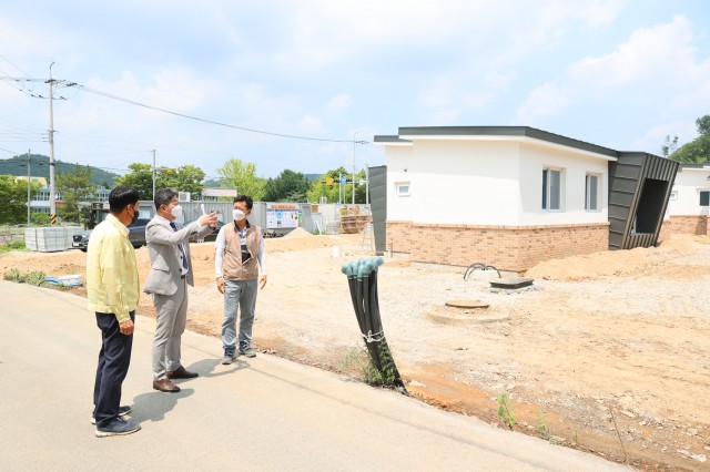 6월25일 작은학교 살리기 현장방문 (1).JPG