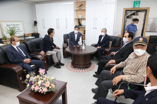 3-1 월남전참전자회 고성군지회 사무실 이전 개소식.JPG