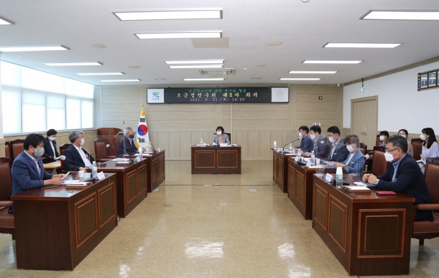 3-2 고성군의회 의원연구단체 오군정연구회 인구증가시책 협업회의 개최.JPG