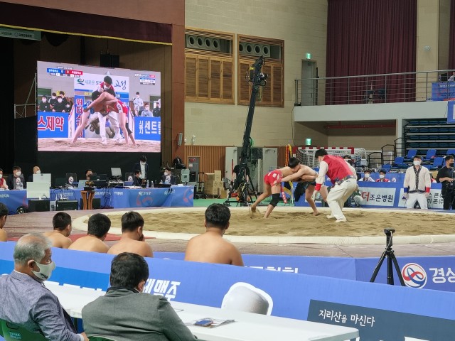 5-1 대한민국 씨름판으로 거듭나는 고성군, 어린이씨름왕 대회 개최_지난 4월 개최된 회장기 전국장사씨름대회.jpg