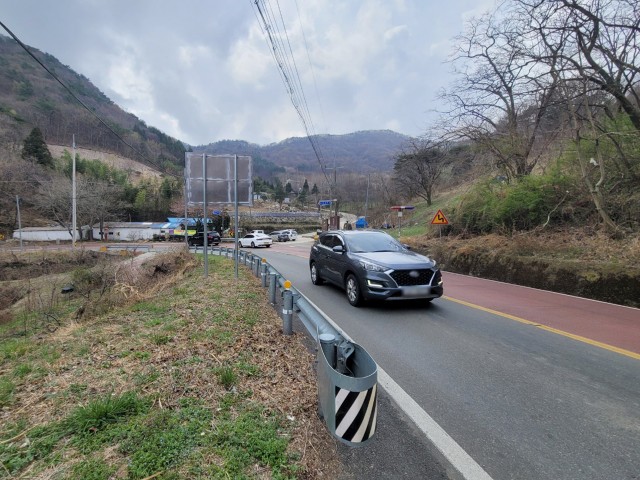 1-3 고성군, 교통사고 잦았던 상리_하이 지방도 확장 ‘주민 숙원 해소’.jpg