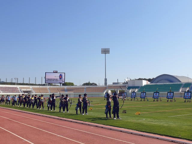 2-2 고성군, 경남회장기 검도 대회 및 경남 초·중학생 종합체육대회 개최_2022.04.20. 고성군종합운동장에서 개최한 제51회 전국소체 경남 양궁 3차(최종)선발전.jpg