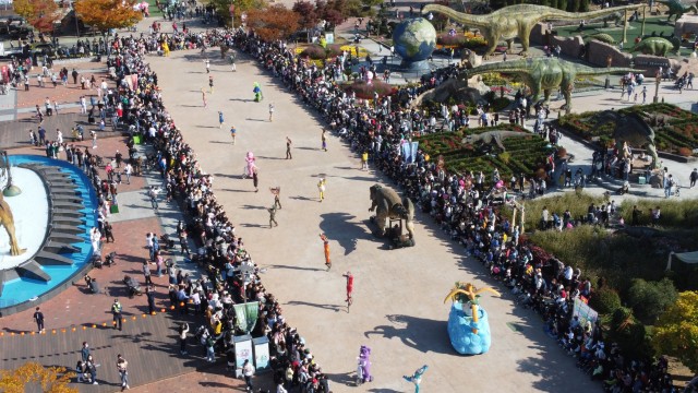 1-2 2022경남고성공룡세계엑스포 30일간의 대장정 끝마쳐_퍼레이드.JPG