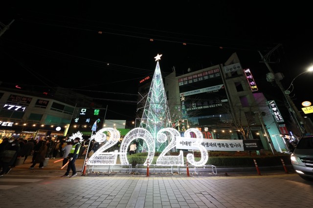 11월30일 고성길거리 빛 축제 (5) (1).JPG