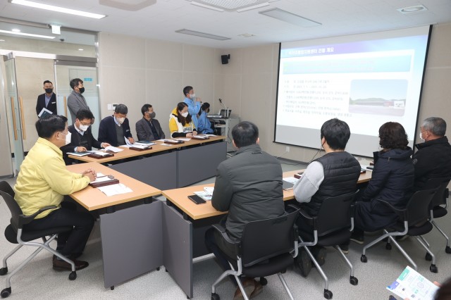 1-3 이상근 고성군수, 계묘년 새해맞이 활발한 소통 행보 이어_KAI 고성공장_먹거리통합지원센터.JPG