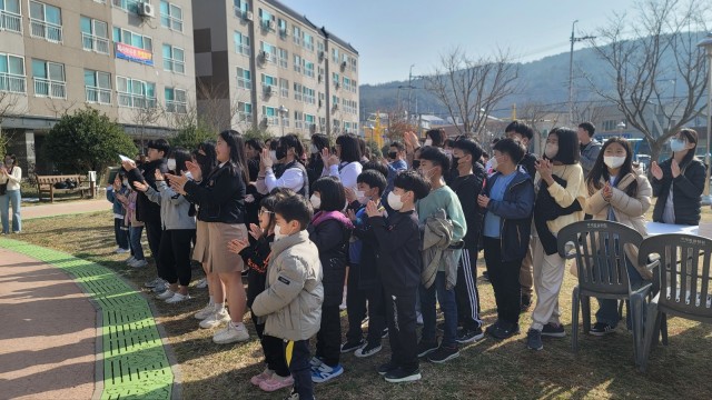 2-1 고성군, 제104주년 3·1절 기념 배둔장터 독립 만세운동 백일장 성황리에 개최.jpg