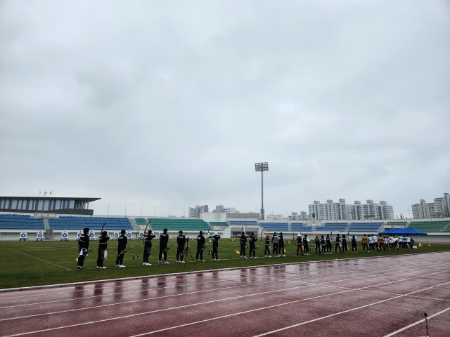 1-1 고성군, 2023 경남 초·중학생 종합체육대회 양궁 경기 개최_2023.3.고성군종합운동장에서 개최된 제32회 경남협회장기 양궁대회 및 제52회 전국소체 경남3차 선발전.jpg