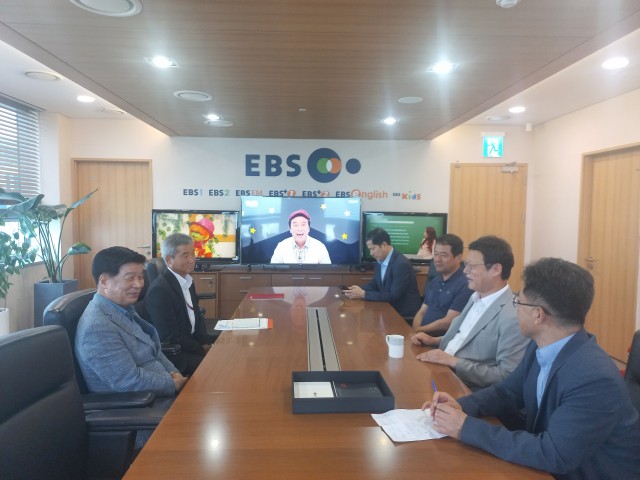 1-5 이상근 고성군수, ‘찾아가는 공룡엑스포 in 일산’ 흥행 위해 고양시청·한국교육방송공사 방문.jpg
