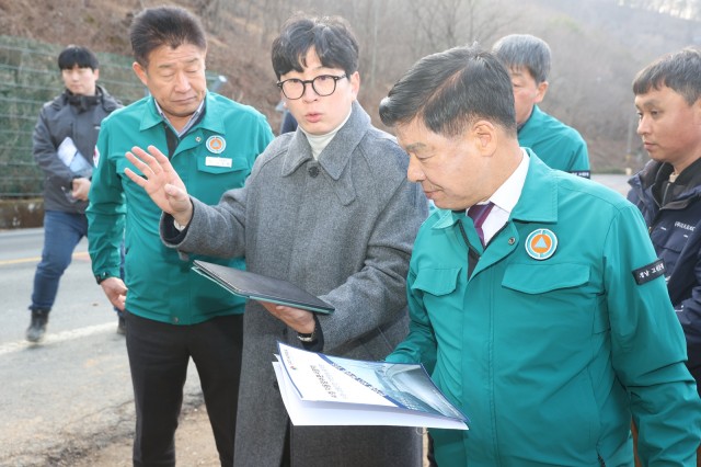 1-1 이상근 고성군수, 갑진년 새해맞이 활발한 행보 시작.JPG